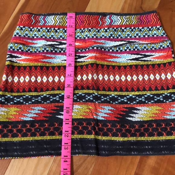 Billabong multi color stretch mini skirt - Picture 4 of 5